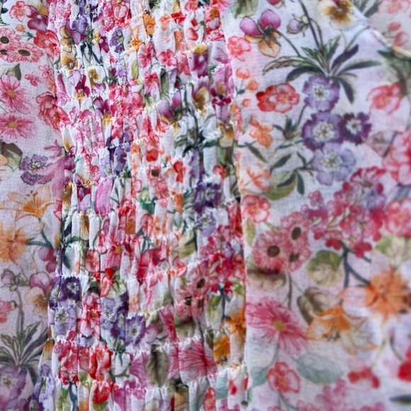 Zara | Chiffon Micro Ditsy Floral Peplum Bell Sleeve Lightweight Summer Blouse - Picture 6 of 15